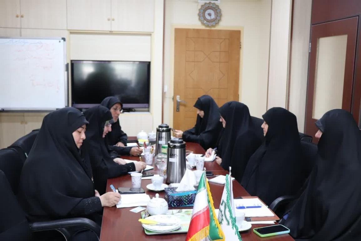 نشست هم اندیشی مسئولین خواهر وزارتخانه‌های تابعه سازمان بسیج مهندسین صنعت و معدن کشور